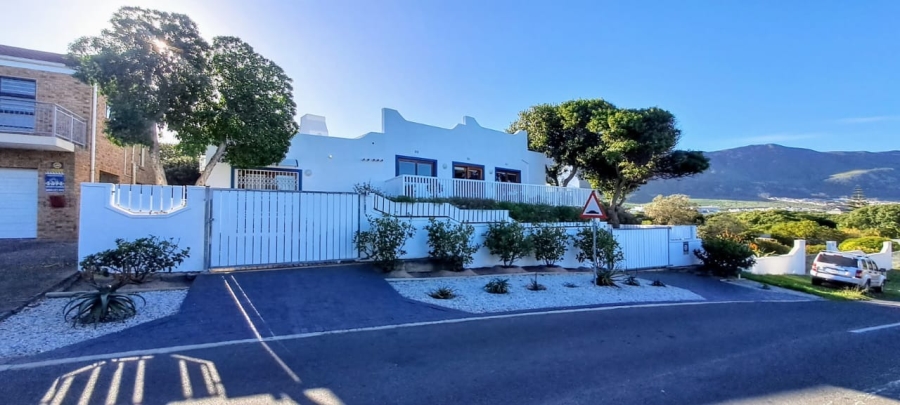 4 Bedroom Property for Sale in Vermont Western Cape